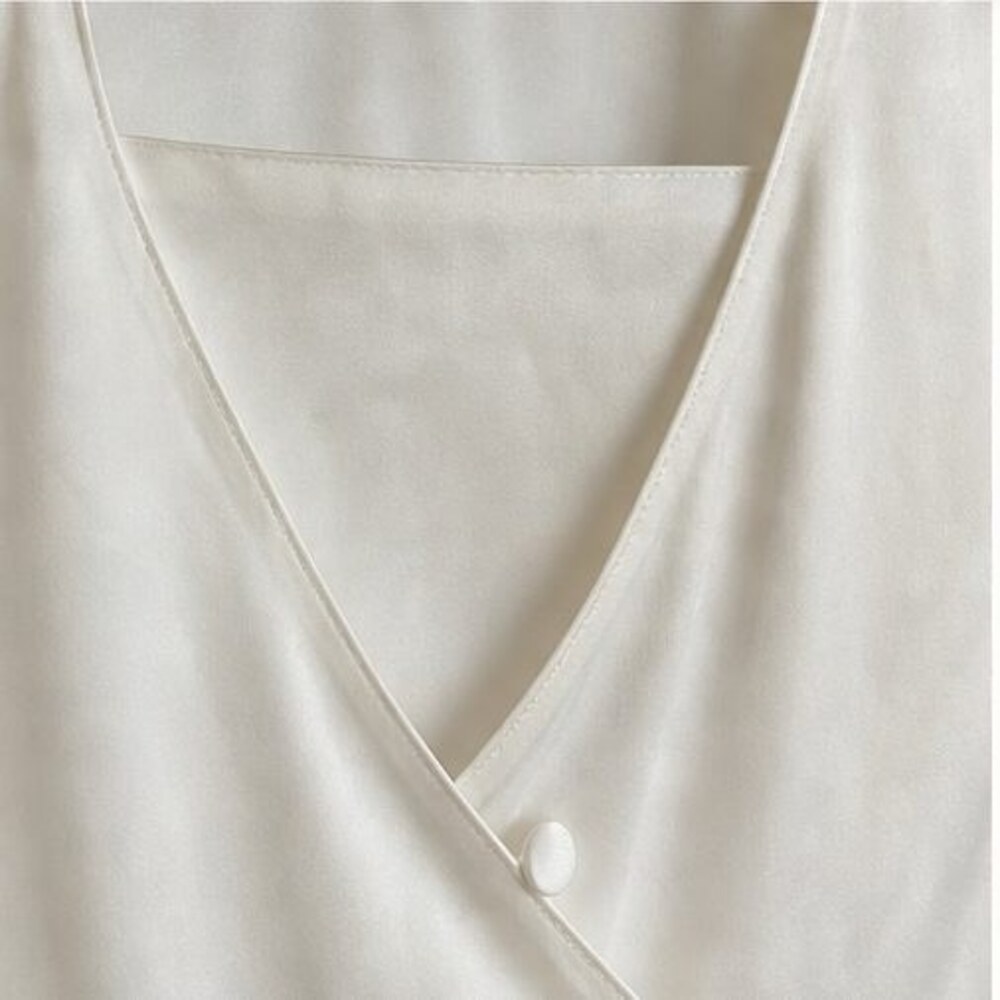 Ivory Smocked Top - Picture 4 of 6